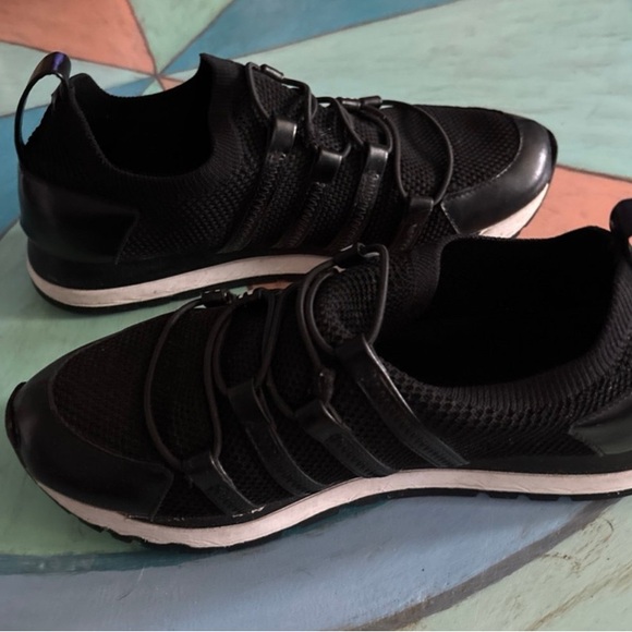 DKNY Black Athletic Shoes with White Details - Picture 3 of 4